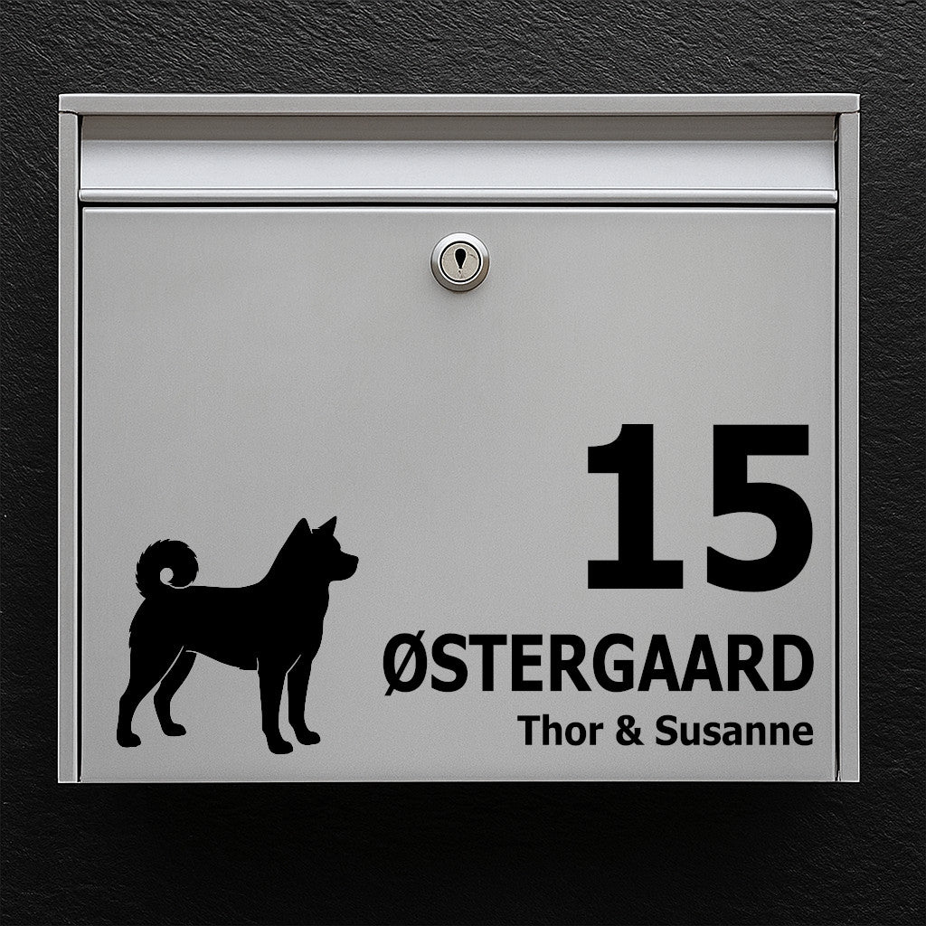 Postkasse-sticker med akita – personlig navnesticker og husnummer – holdbar udendørs vinyl