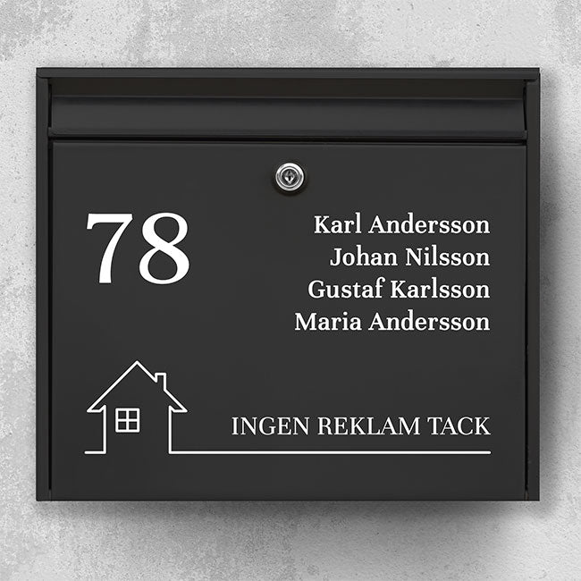 Klassisk postkasse label – tal til venstre, tydelig navneliste og nederst felt med “Ingen reklamer, tak” – robust udendørs klistermærke