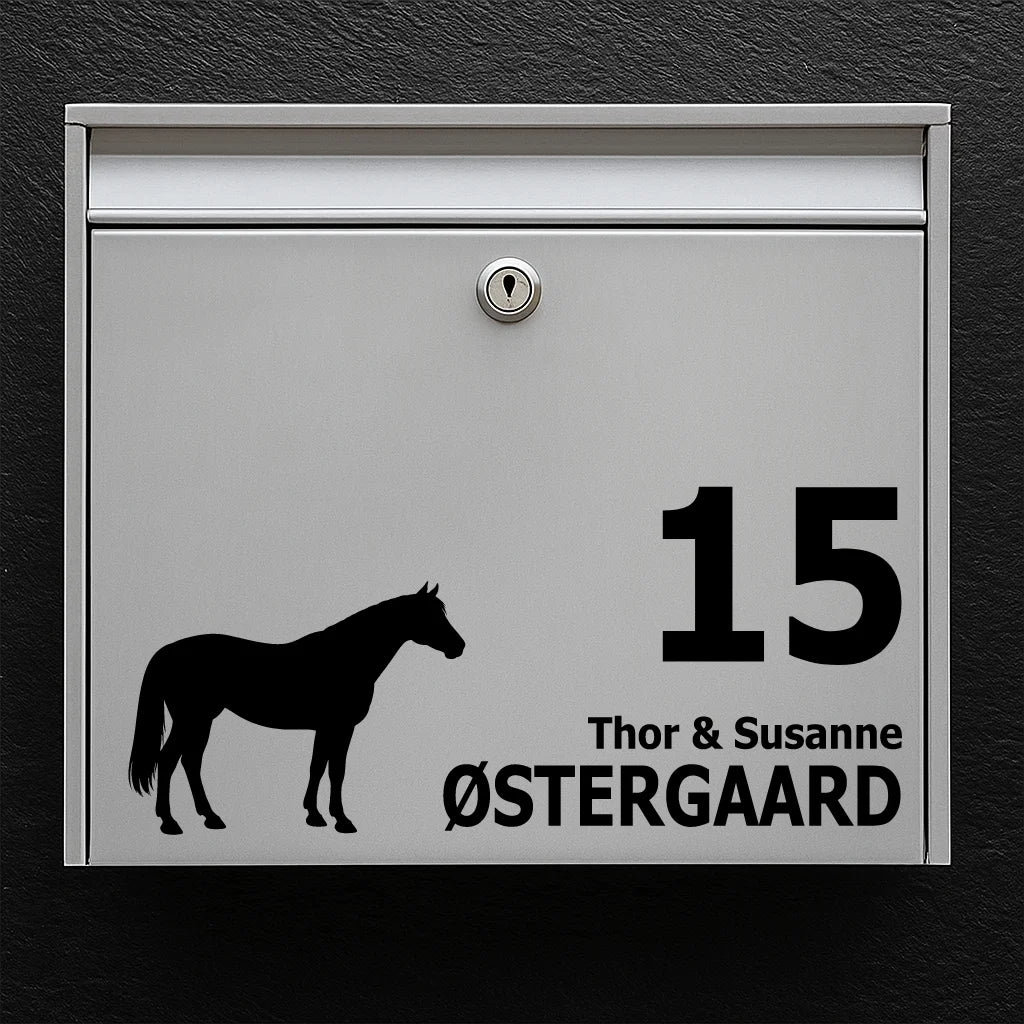 Postkassesticker med Pinto