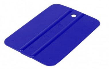 Skraber til let montering af postkassesticker