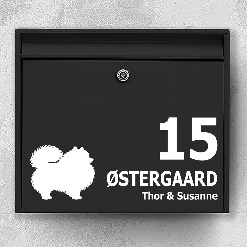 Postkasseklistremerke med pomeranian 