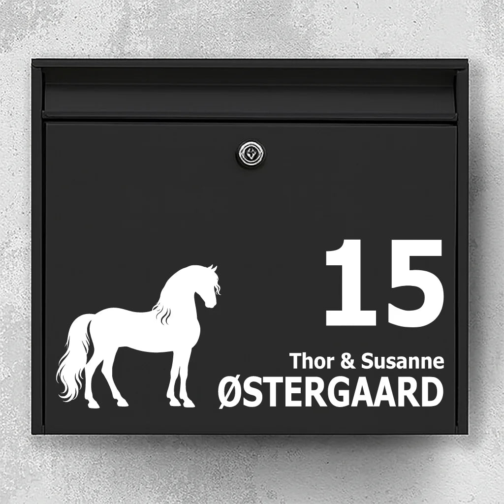 Postkassesticker med PRE/Andalusier