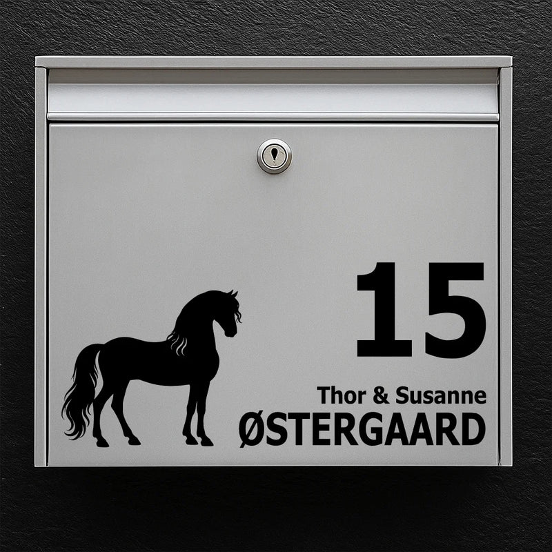 Postkassesticker med PRE/Andalusier